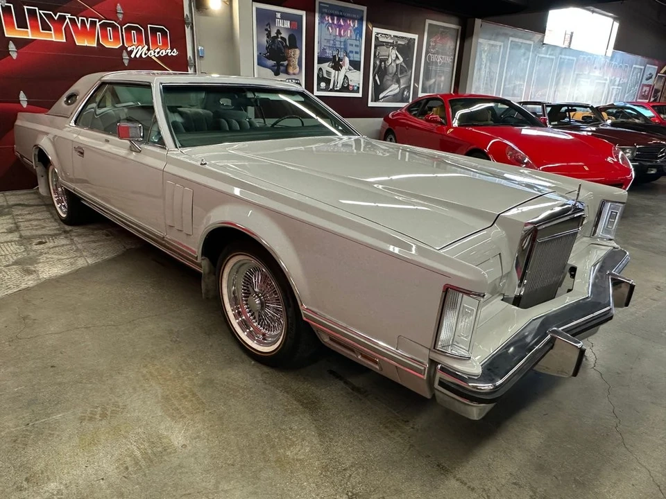 1977 Lincoln Continental Mark V - Image 7 of 21