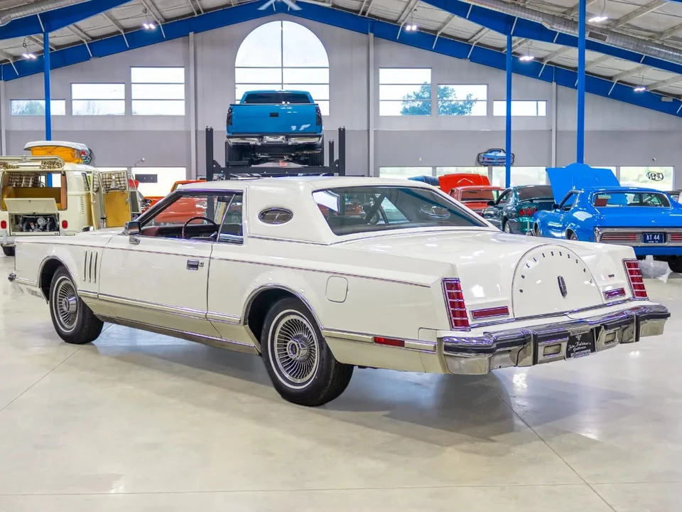1977 Lincoln Continental Mark V - Image 5 of 31