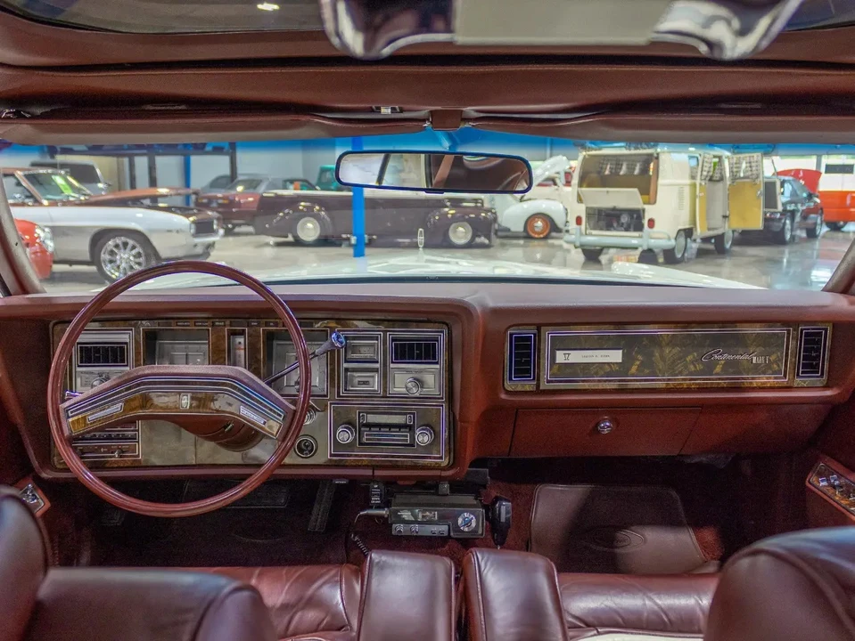 1977 Lincoln Continental Mark V - Image 28 of 31