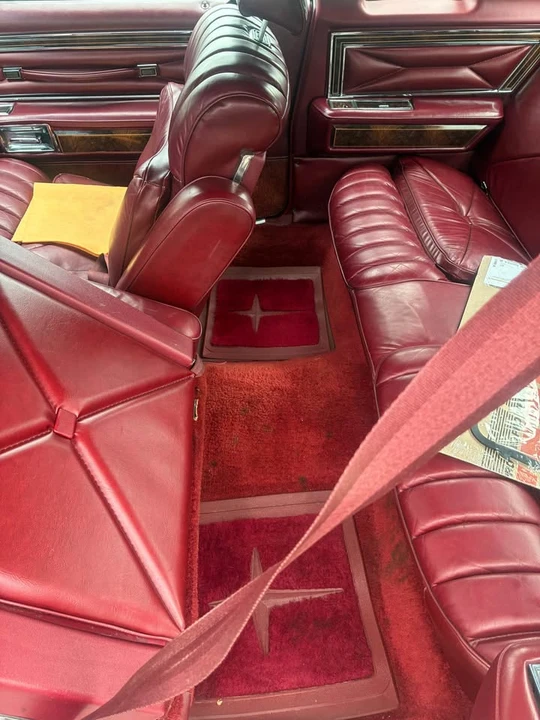 1977 Lincoln Town Car - Image 8 of 14