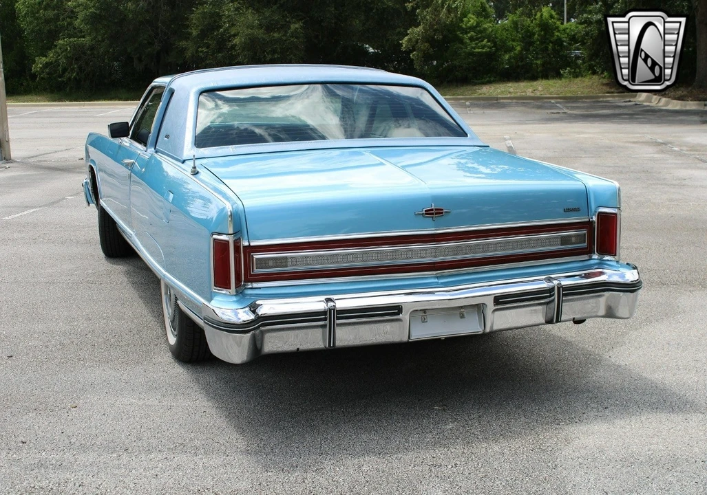 1977 Lincoln Town Car - Image 8 of 12