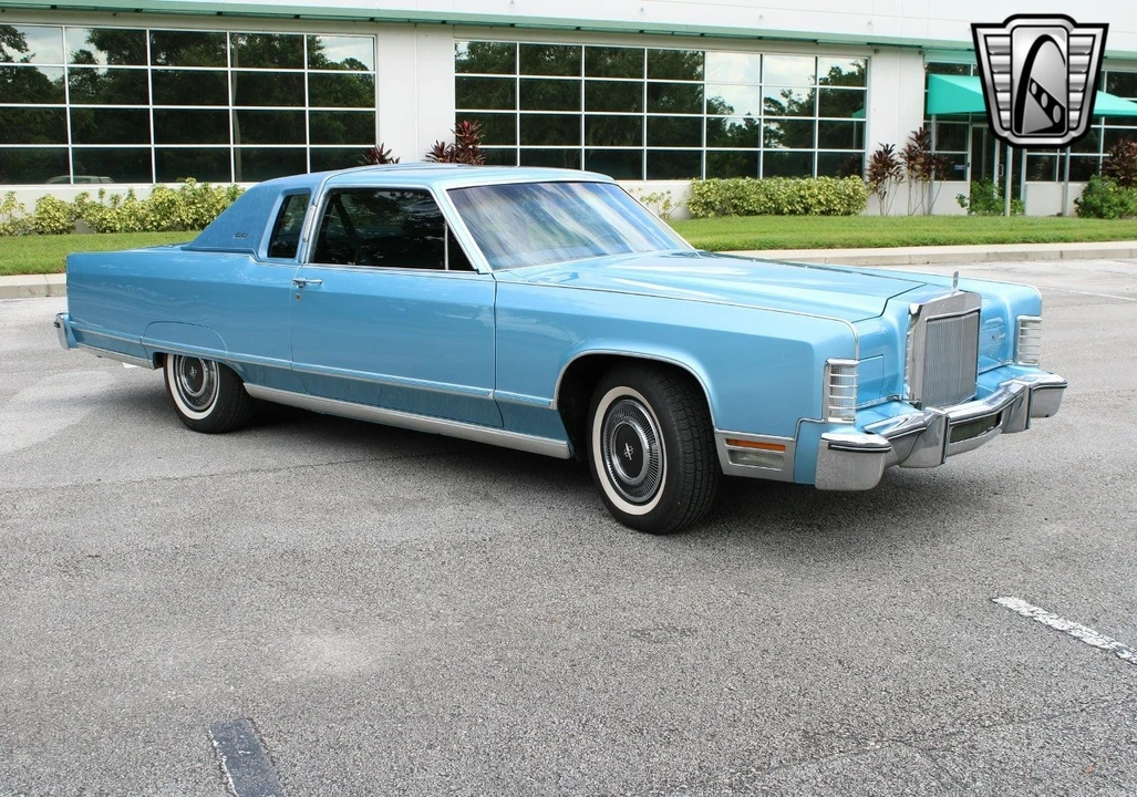 1977 Lincoln Town Car - Image 10 of 12