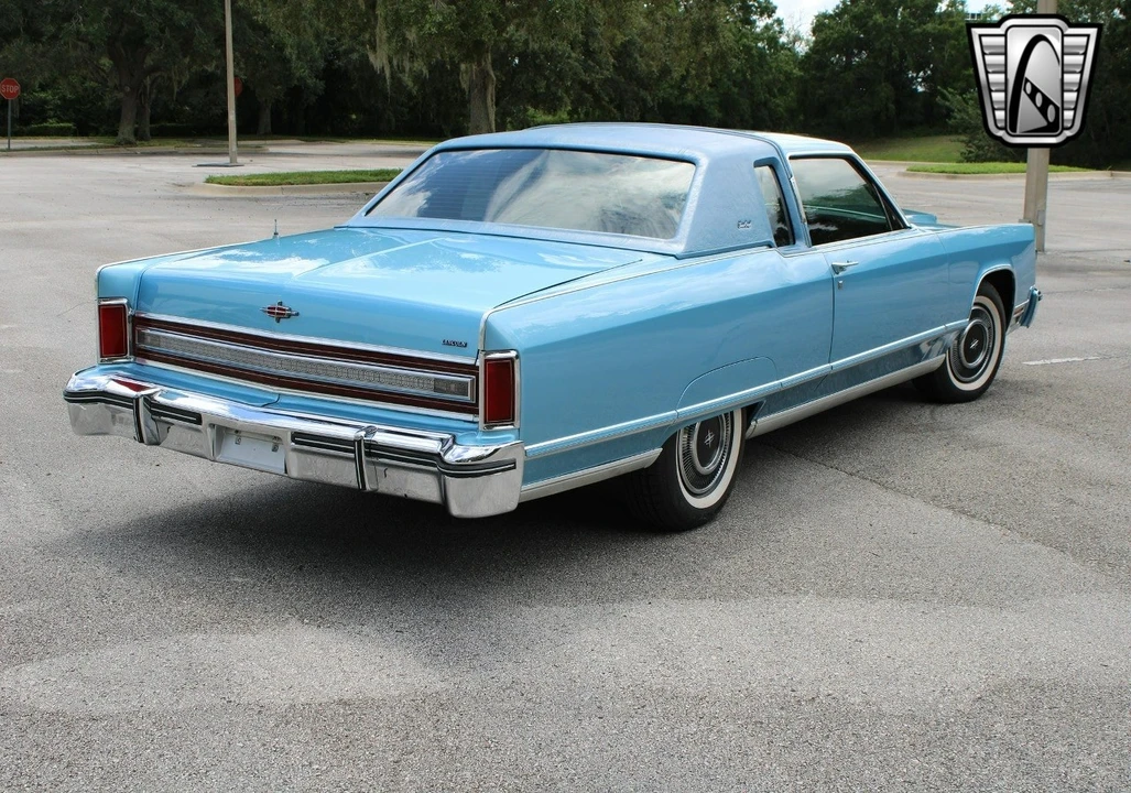 1977 Lincoln Town Car - Image 9 of 12