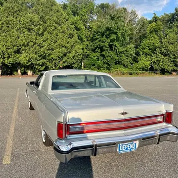 1977 Lincoln Town Car 2 Door