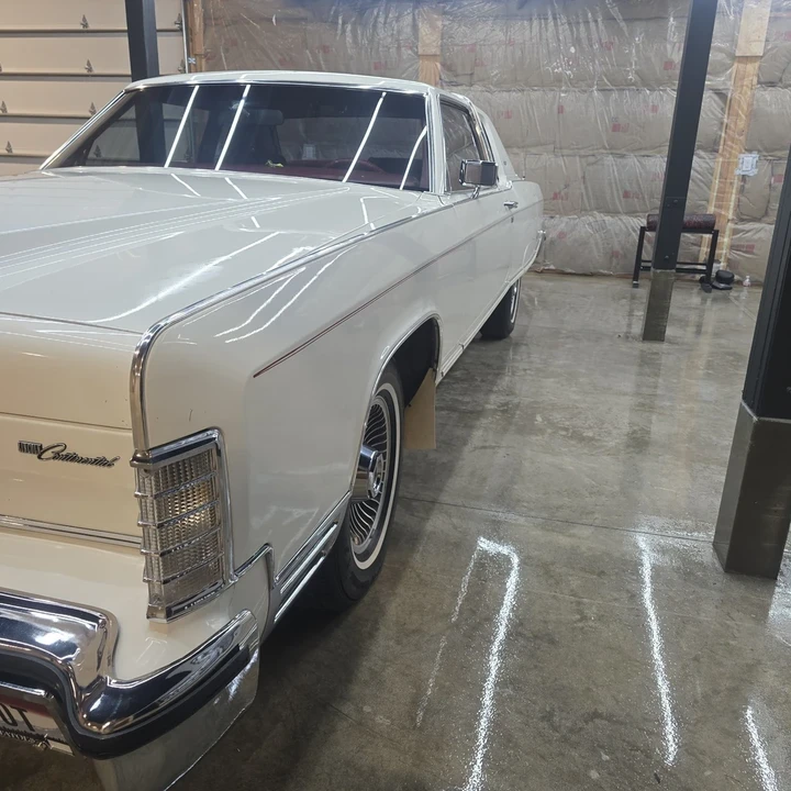 1977 Lincoln Town Car - Image 16 of 21