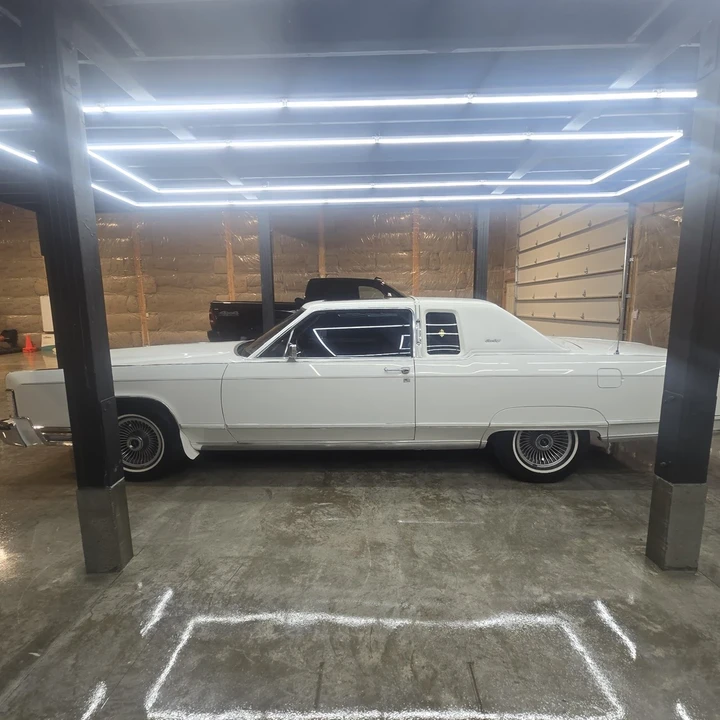 1977 Lincoln Town Car - Image 15 of 21