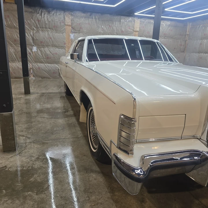 1977 Lincoln Town Car - Image 17 of 21