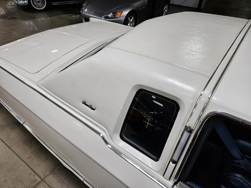 1977 Lincoln Town Car - Image 19 of 22