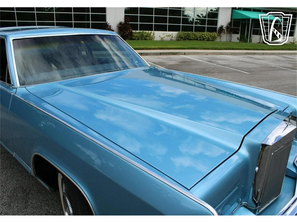 1977 Lincoln Town Car - Image 27 of 31