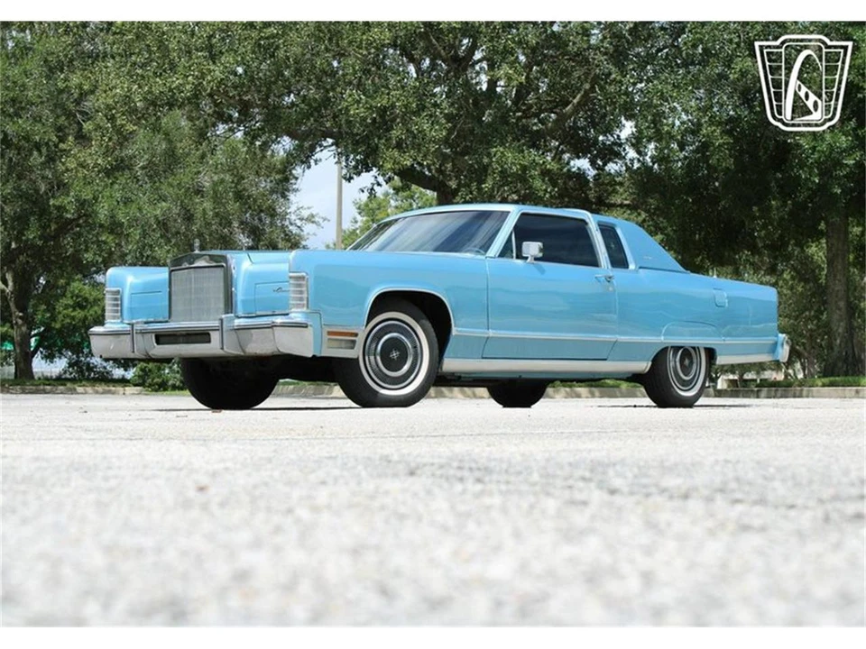 1977 Lincoln Town Car - Image 3 of 31