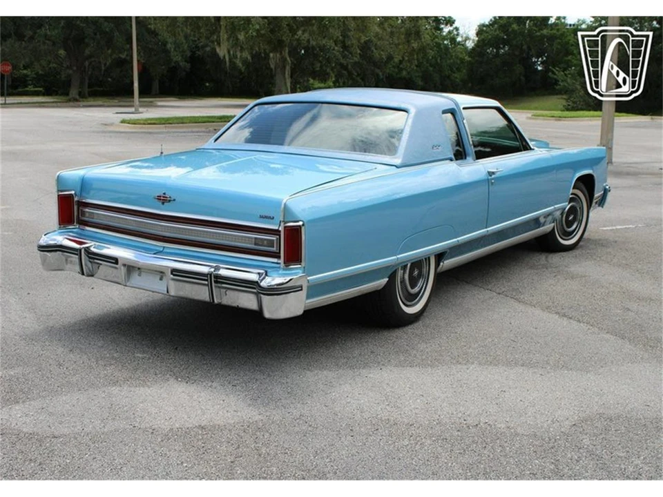 1977 Lincoln Town Car - Image 18 of 31