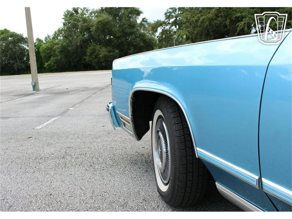 1977 Lincoln Town Car - Image 29 of 31