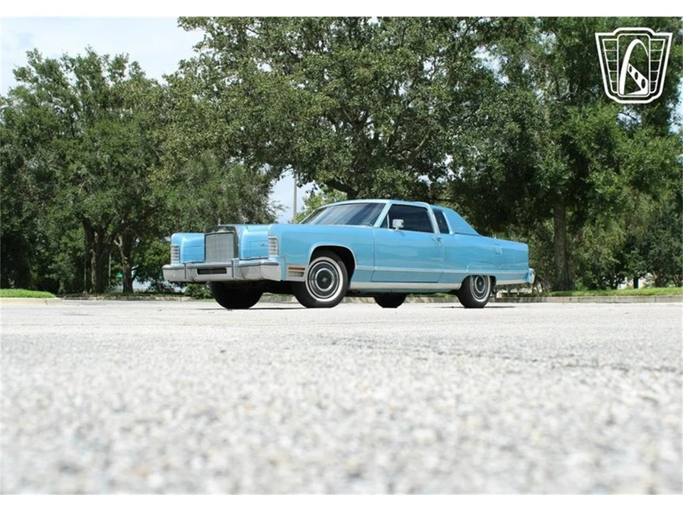 1977 Lincoln Town Car - Image 4 of 31