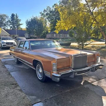 1977 Lincoln Town Car Cartier Sedan 4D