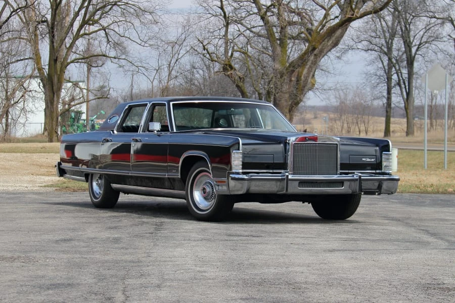 1977 Lincoln Town Car - Image 17 of 31