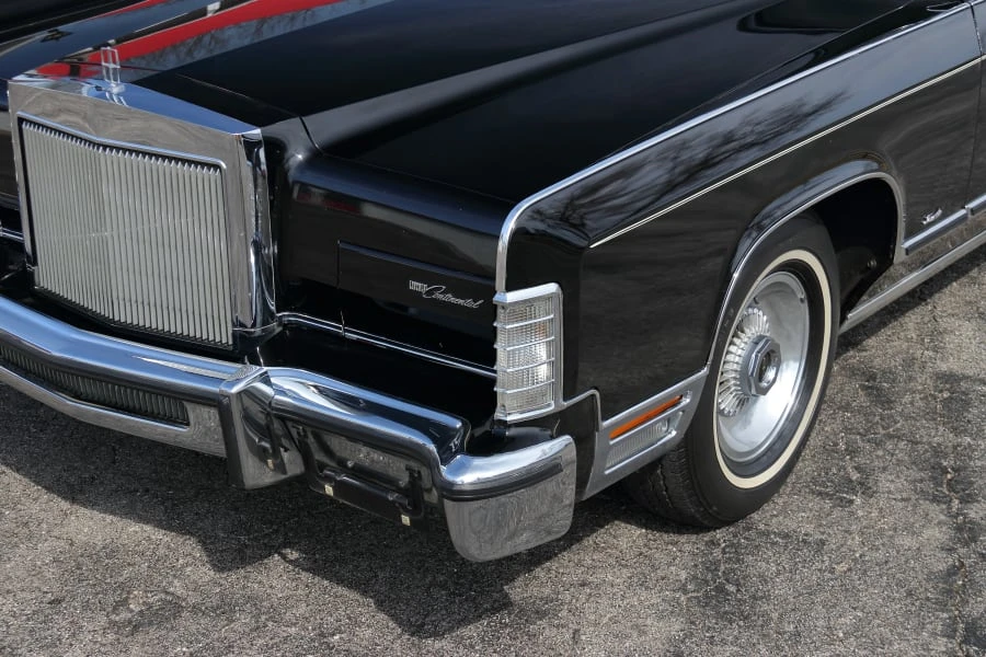 1977 Lincoln Town Car - Image 16 of 31