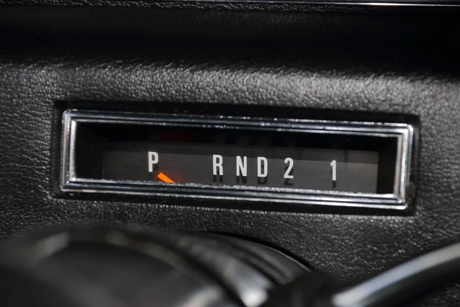 1977 Lincoln Town Car - Image 28 of 31