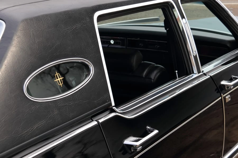 1977 Lincoln Town Car - Image 9 of 31