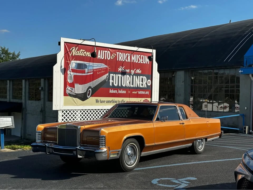 1977 Lincoln Continental 5th Gen - Image 3 of 15