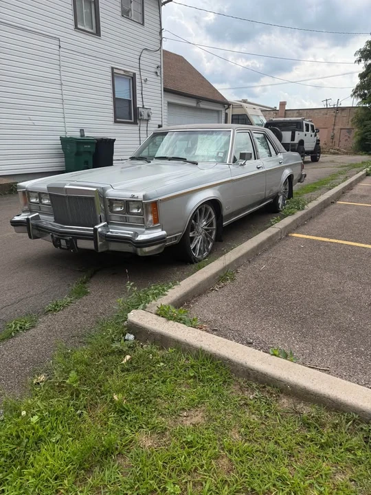 1977 Lincoln Continental Mark V - Image 4 of 20