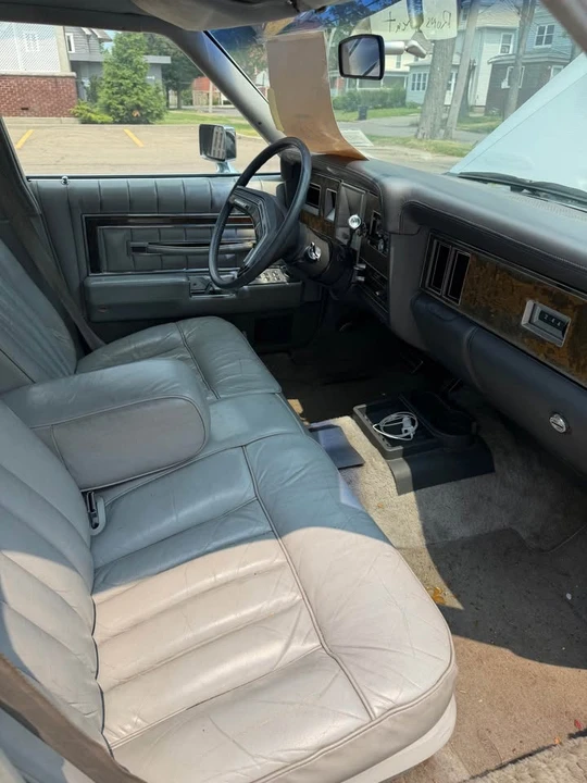 1977 Lincoln Continental Mark V - Image 10 of 20