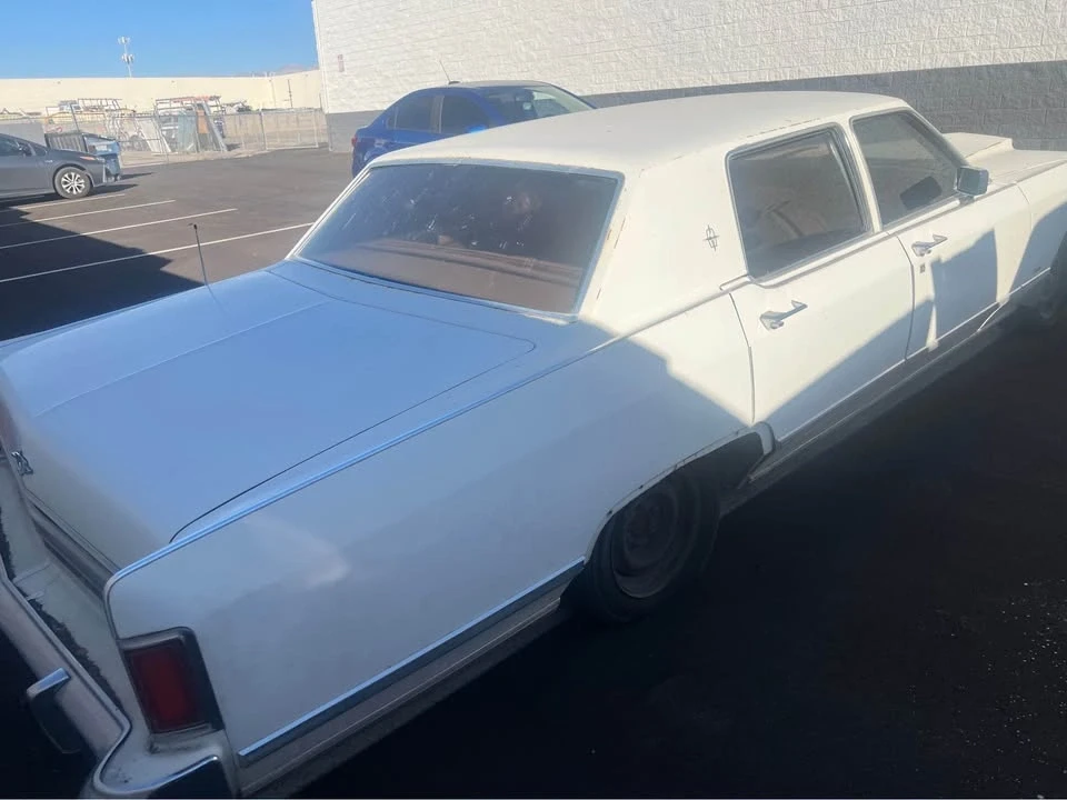 1977 Lincoln Continental 5th Gen - Image 8 of 10