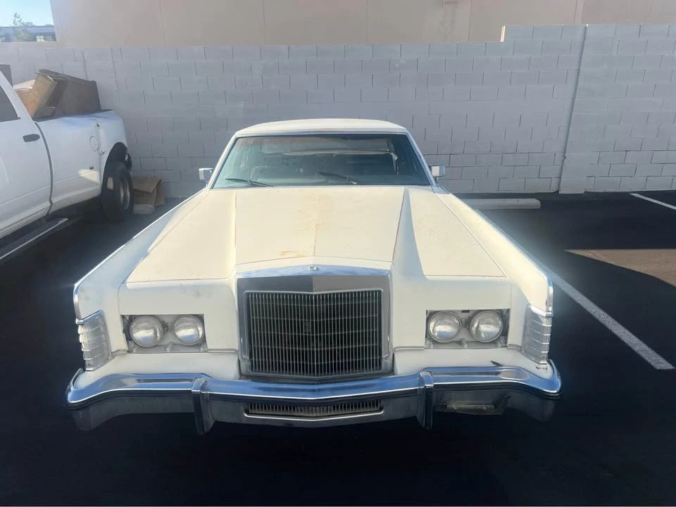 1977 Lincoln Continental 5th Gen - Image 2 of 10