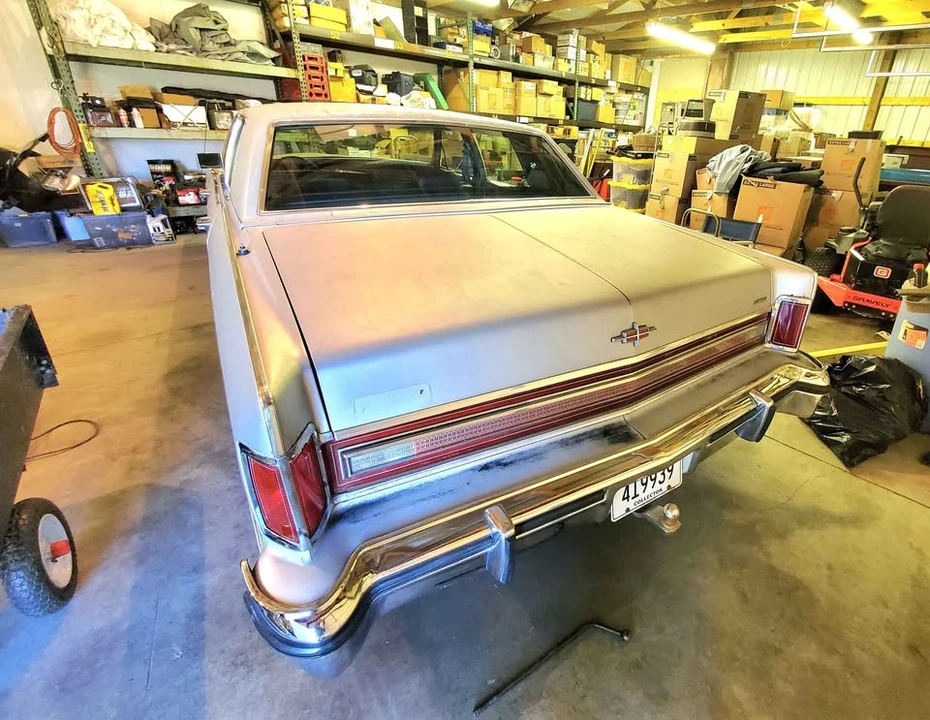 1977 Lincoln Continental 5th Gen - Image 6 of 20