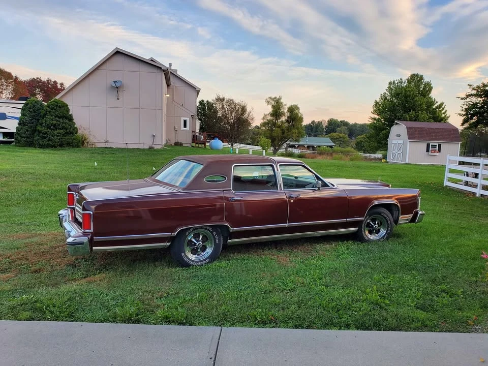 1977 Lincoln Continental 5th Gen - Image 11 of 20