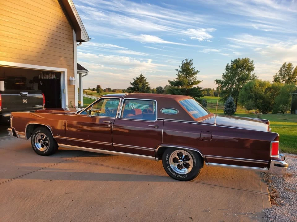 1977 Lincoln Continental 5th Gen - Image 15 of 20