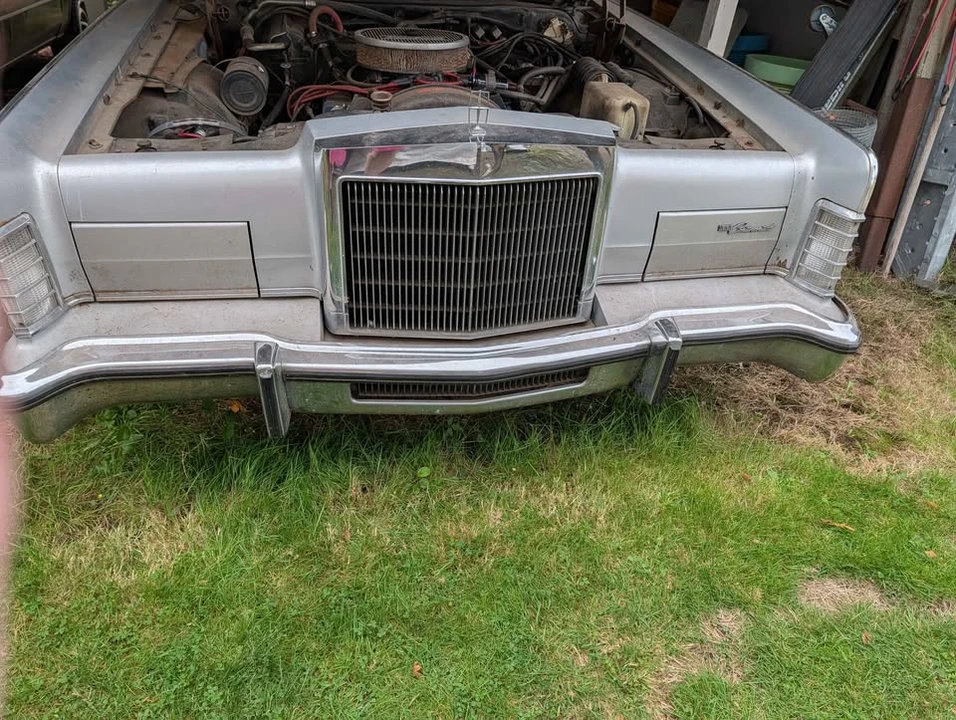 1977 Lincoln Continental 5th Gen - Image 4 of 12