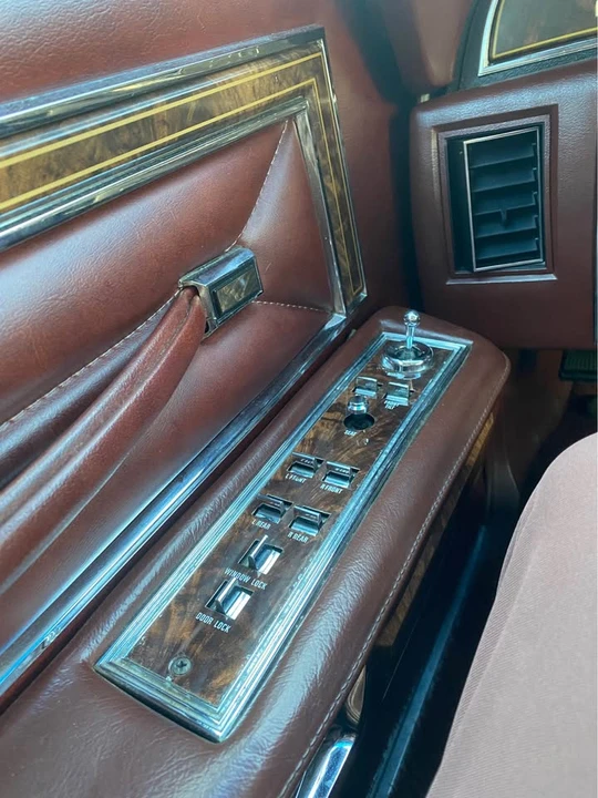 1977 Lincoln Continental 5th Gen - Image 7 of 18