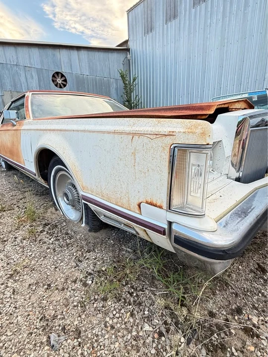 1977 Lincoln Continental Mark V - Image 3 of 7