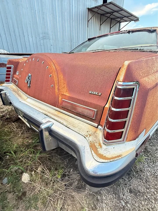 1977 Lincoln Continental Mark V - Image 6 of 7