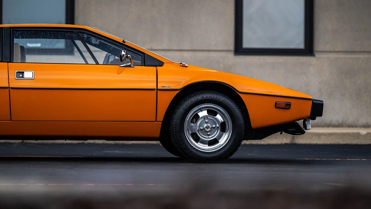 1977 Lotus Esprit Series 1 - Image 30 of 31