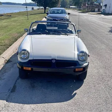 1977 MG B