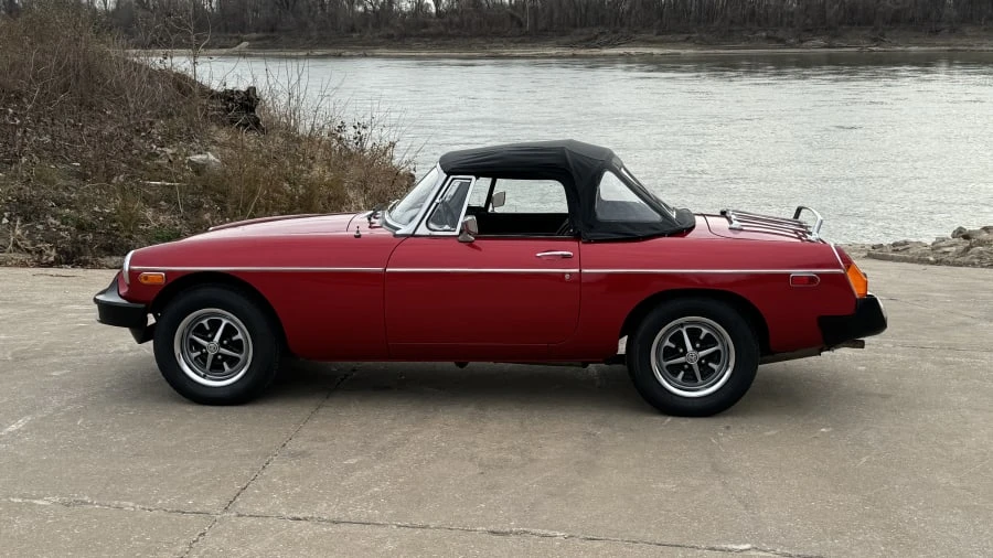 1977 MG MGB Roadster - Image 2 of 8
