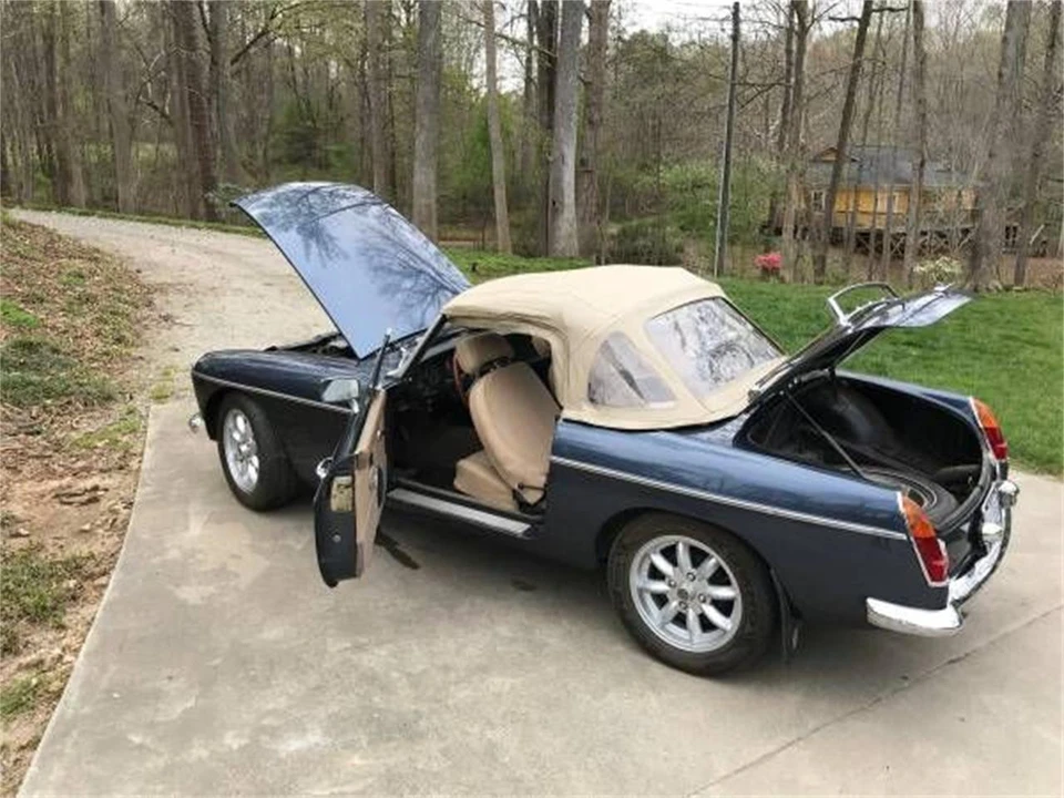 1977 MG MGB Roadster - Image 2 of 9