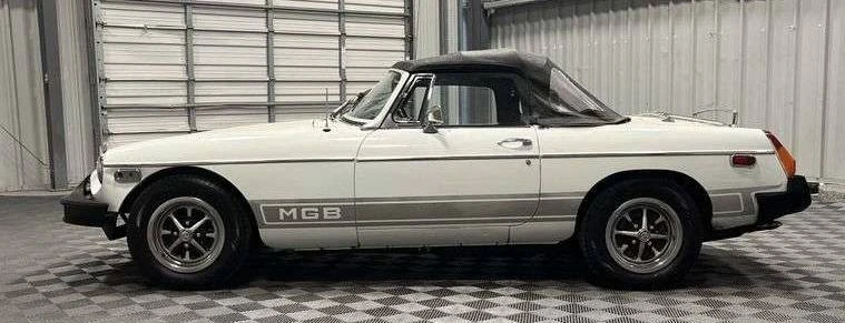 1977 MG MGB Roadster - Image 2 of 11