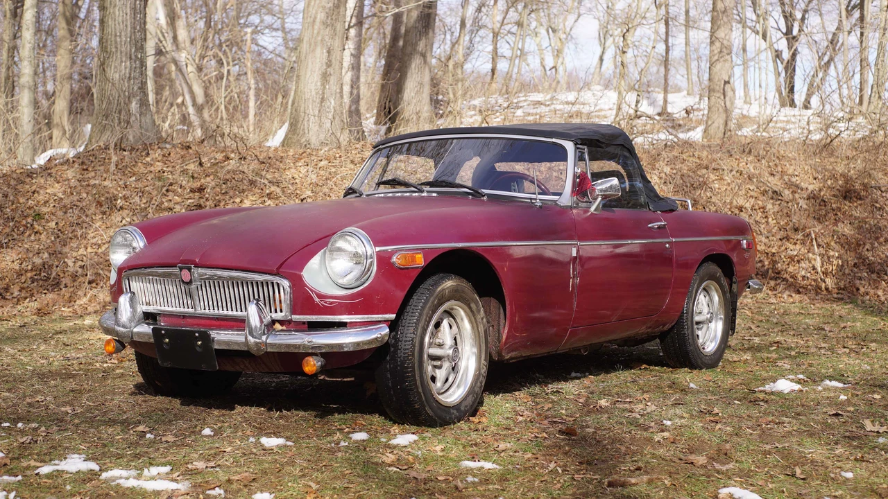 1977 MG MGB Roadster - Image 2 of 31