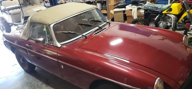 1977 MG B