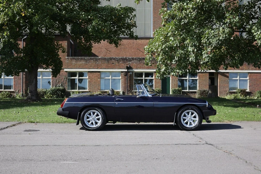 1977 MG RV8 - Image 6 of 30