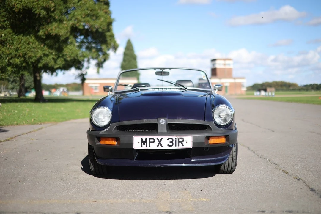 1977 MG RV8 - Image 3 of 30