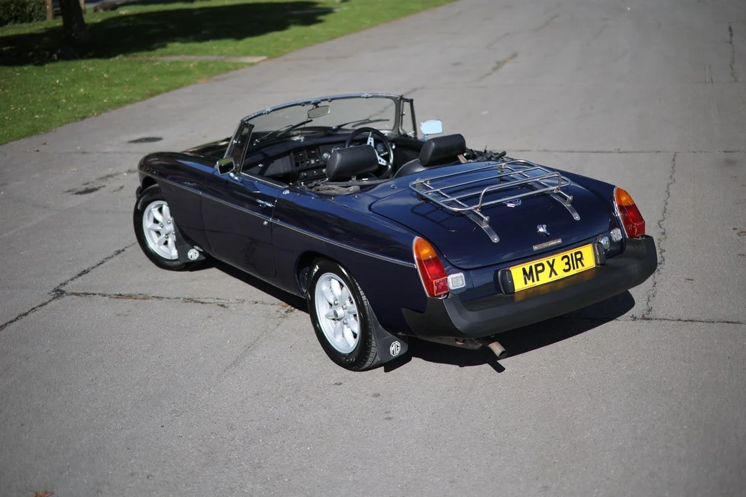 1977 MG RV8 - Image 13 of 30