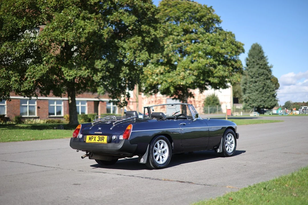 1977 MG RV8 - Image 10 of 30