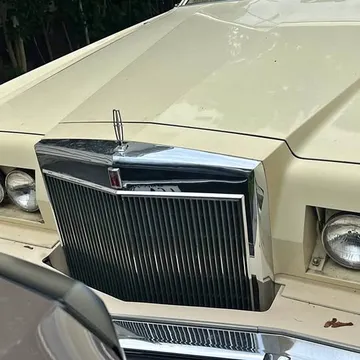 1977 Lincoln Continental Mark V
