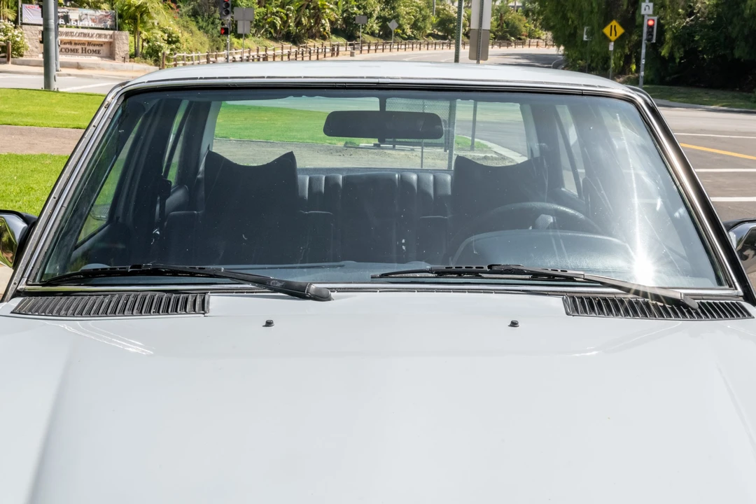 1977 Mercedes-Benz W123 Sedan - Image 27 of 31