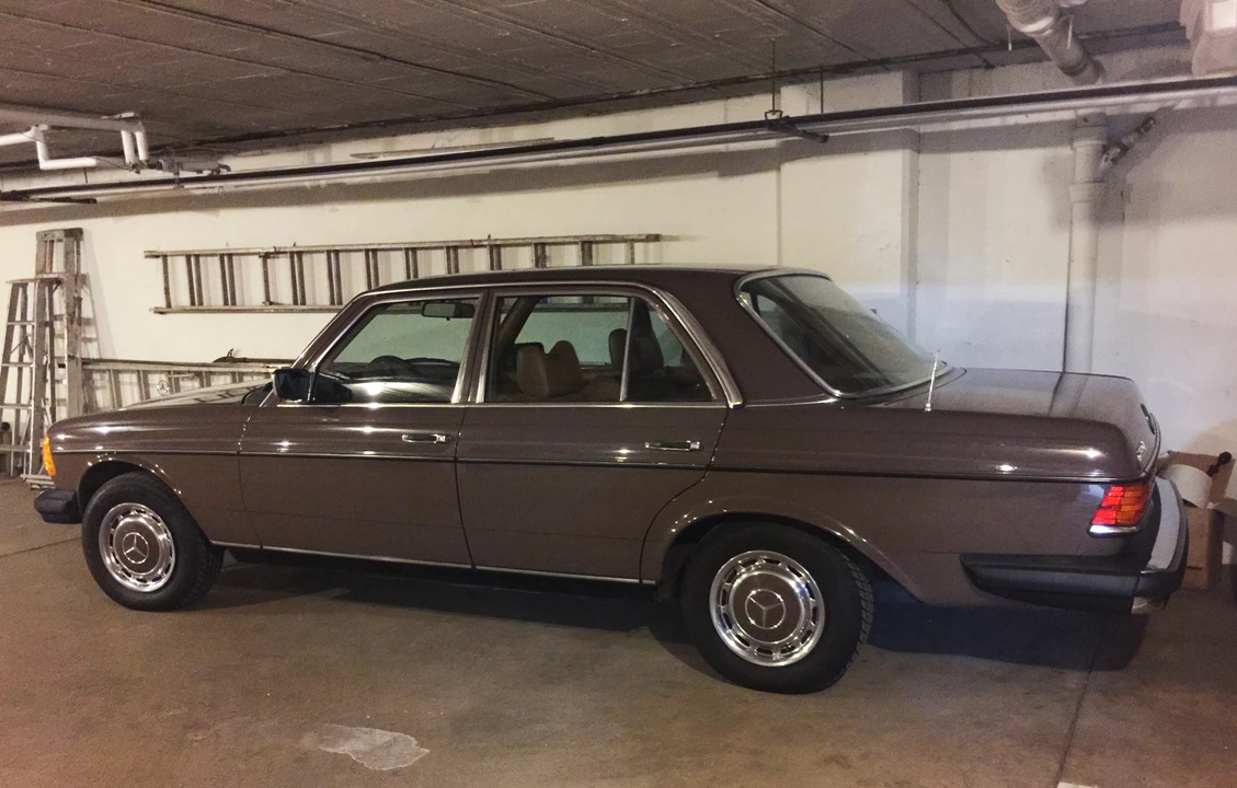 1977 Mercedes-Benz W123 Sedan - Image 26 of 31