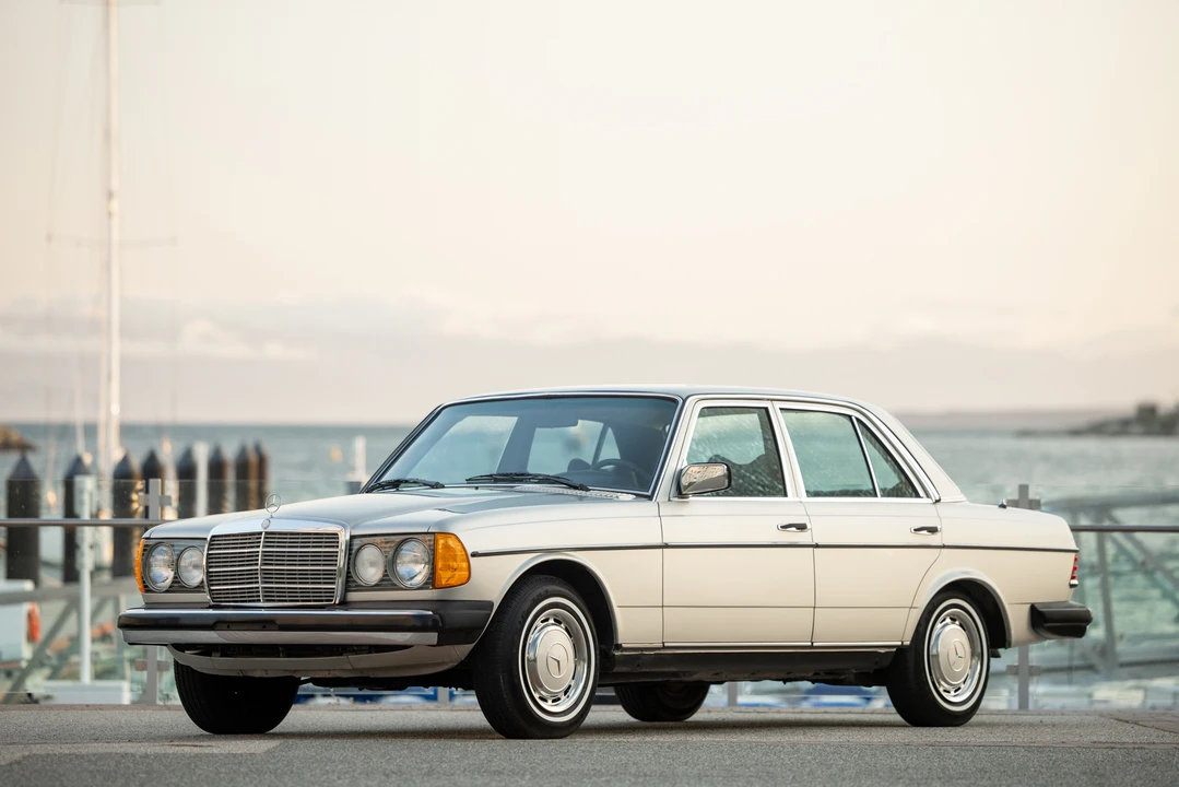 1977 Mercedes-Benz W123 Sedan - Image 7 of 31