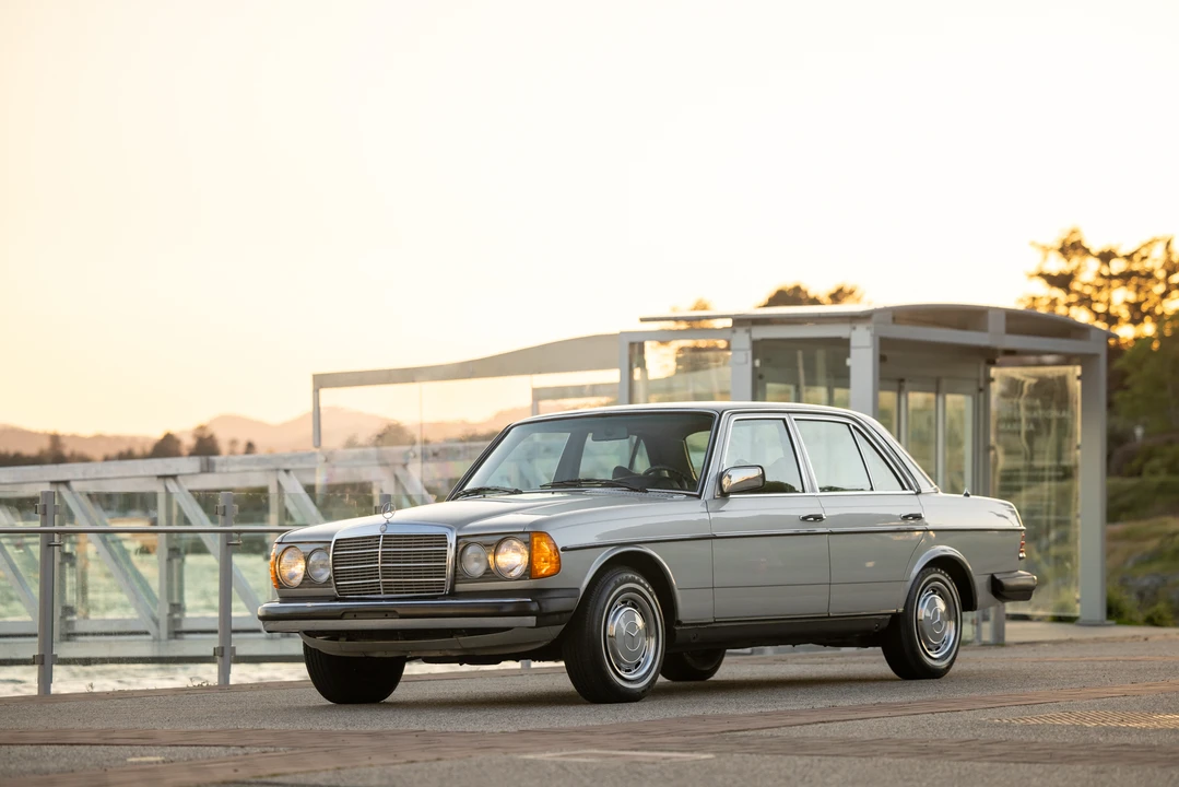 1977 Mercedes-Benz W123 Sedan - Image 3 of 31